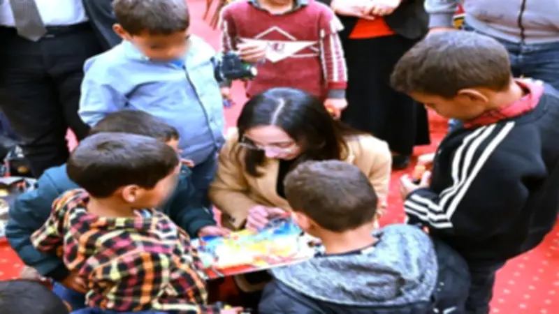 محافظ البحيرة تنظم احتفالية للأطفال الأيتام وتشاركهم مائدة الإفطار الجماعي في رمضان