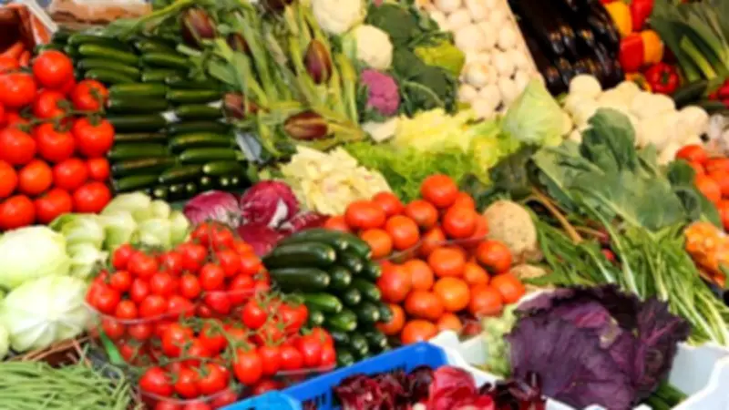 تقلبات أسعار الخضار في سوق العبور اليوم: انخفاض البسلة وارتفاع البصل والكوسة