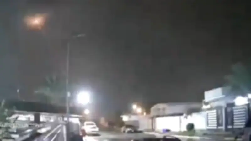 استهداف قاعدة أمريكية في بغداد وغارة مجهولة على مقر للحشد الشعبي في العراق