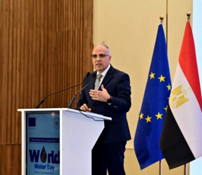 الرئاسة تطلق مبادرة جديدة لتمكين المرأة في تدوير ورد النيل