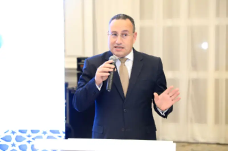 وزير التعليم العالي يؤكد تطوير الخدمات للراغبين في الدراسة بالجامعات المصرية