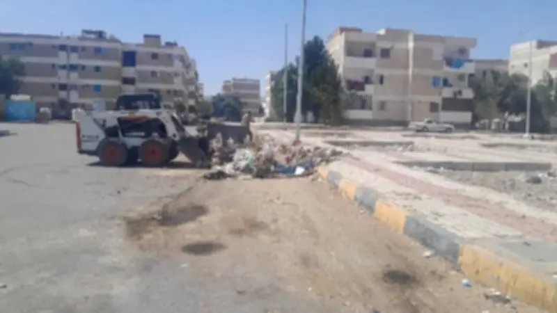 سفاجا تكثف أعمال النظافة حول المساجد والساحات استعدادًا لعيد الفطر