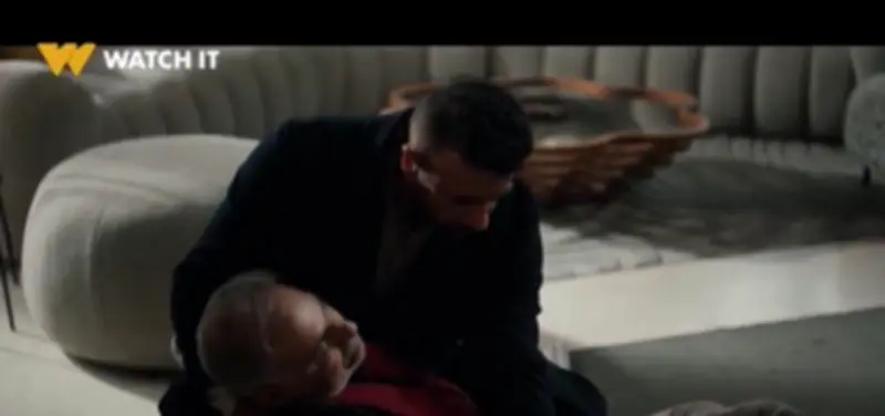 وفاة عزازي بعد لقاء مؤثر في حضن علي كلاي.. تفاصيل اللحظات الأخيرة