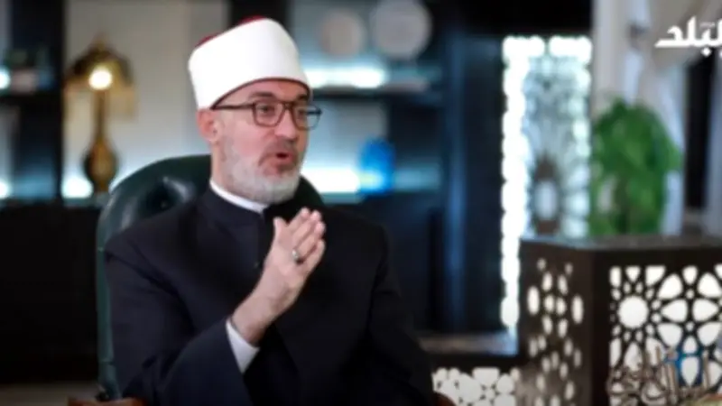 المفتي يوضح: القرآن نزل من اللوح المحفوظ إلى السماء الدنيا دفعة واحدة في ليلة القدر