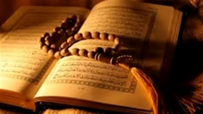 حكم مس المصحف وحمله بغير وضوء في رمضان وغيره: تفاصيل شرعية هامة