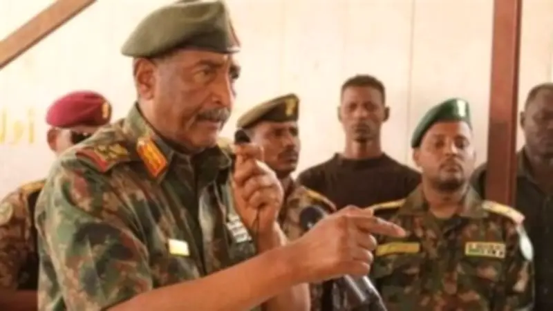 البرهان: الجيش السوداني لا يعرف سوى الشعب.. ويرفض أي علاقة بالإخوان أو الشيوعيين