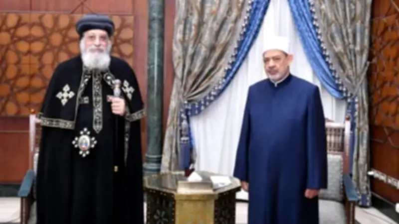 البابا تواضروس يبعث برقية تهنئة لشيخ الأزهر بمناسبة عيد الفطر المبارك