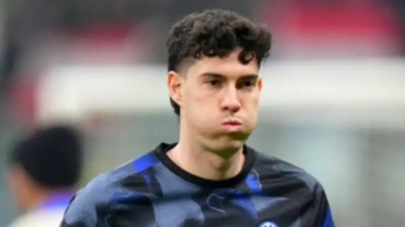 برشلونة يضع باستوني نجم إنتر ميلان على رأس أولوياته لتعزيز الدفاع الصيفي