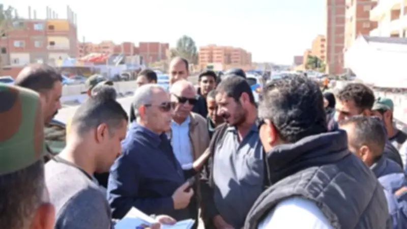 محافظ الإسماعيلية يوجه بتطوير سوق الثلاثاء العشوائي بقرية نفيشة لتحسين الخدمات