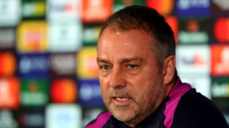 فليك يكشف مفاجأة مدوية عن مستقبله مع برشلونة ويشرح هوسه بركلات الجزاء