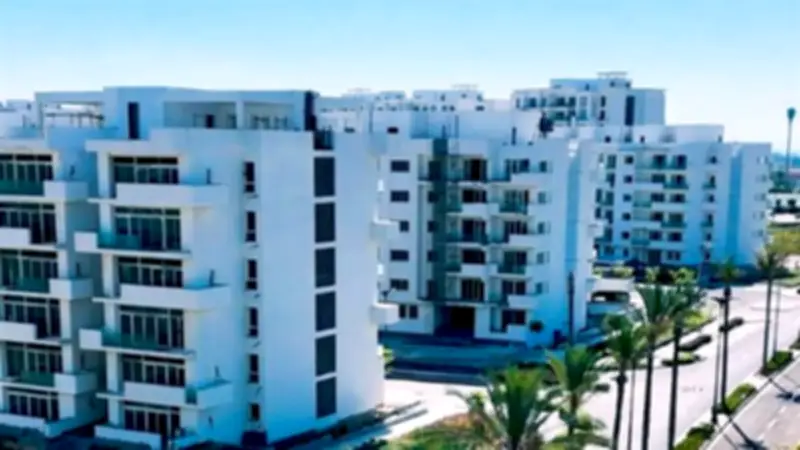 وزيرة الإسكان تتابع تنفيذ وتسليم وحدات الأبراج الشاطئية و"مزارين" بالعلمين الجديدة