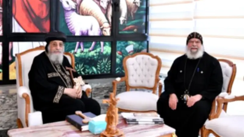 البابا تواضروس يتلقى تقريرًا عن الخدمة في دير الأنبا بيشوي ويفتتح دورة تدريبية للكهنة الجدد