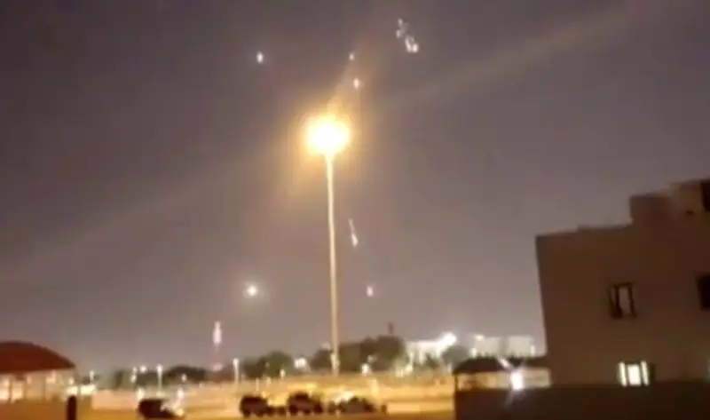 وزارة الدفاع القطرية تعلن إحباط هجوم صاروخي إيراني استهدف الدوحة