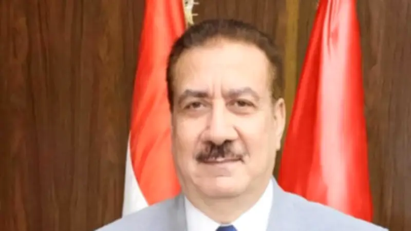 محافظ بورسعيد يغلق مركزين تجميل غير مرخصين لحماية صحة المواطنين