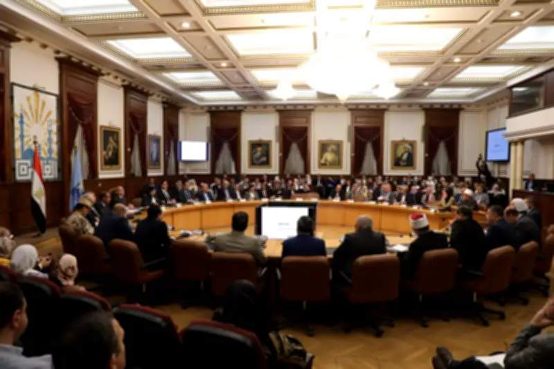 محافظ القاهرة يرفع درجة الاستعداد القصوى بالأحياء استعداداً لاستقبال عيد الأضحى