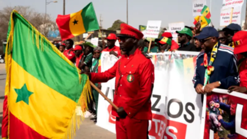 سفارة المغرب في السنغال تحذر الجالية بعد قرار الكاف: مجرد مباراة