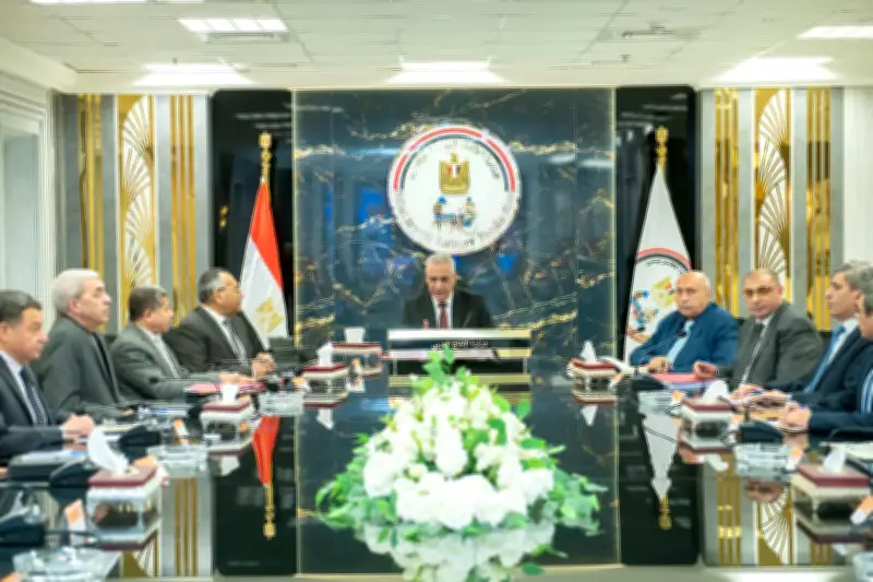 وزير الدولة للإنتاج الحربي يناقش ملفات العمل مع رؤساء مجالس إدارات الجهات التابعة