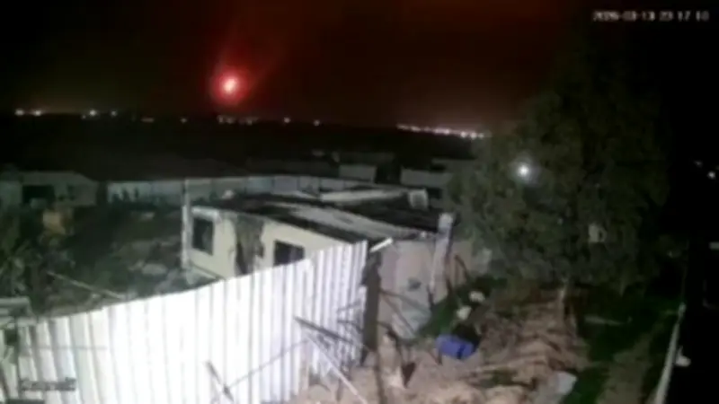 صفارات الإنذار تدوي في شمال إسرائيل وانفجارات ضخمة تهز الضفة الغربية