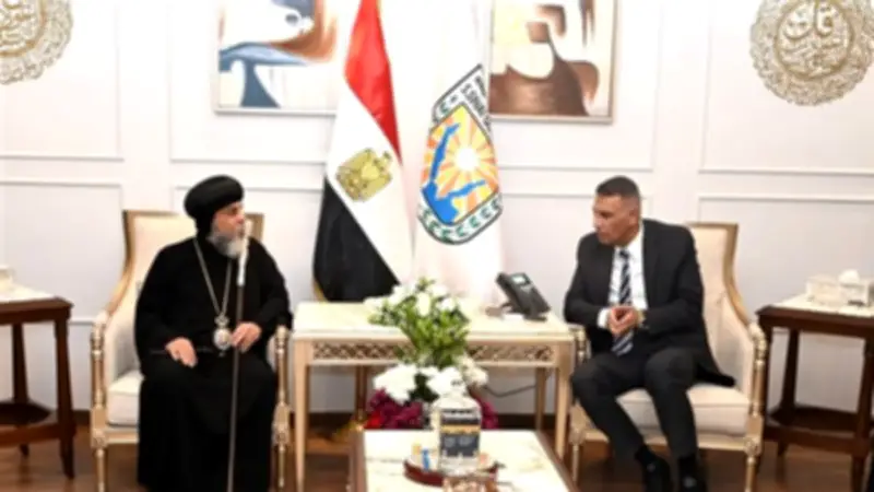 الأنبا أبولو يزور محافظ جنوب سيناء لتقديم التهنئة بمناسبة عيد الفطر المبارك