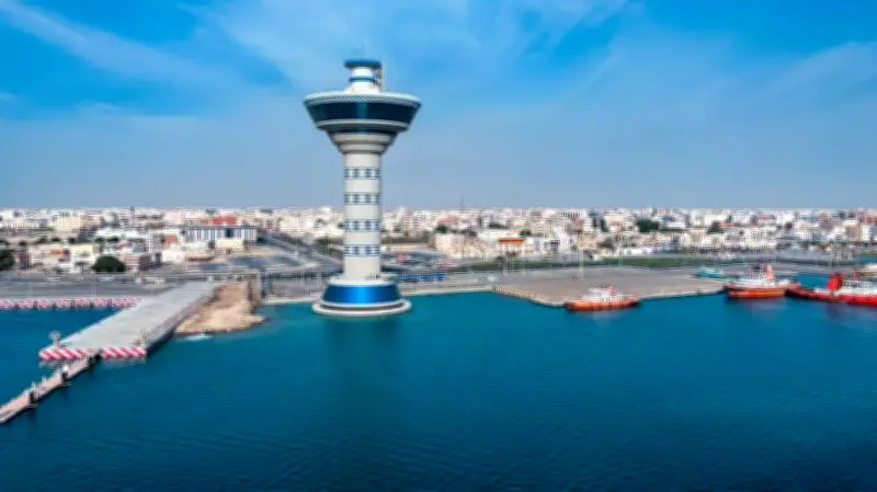 السعودية توقف عمليات تحميل النفط في ميناء ينبع بشكل عاجل لأسباب أمنية