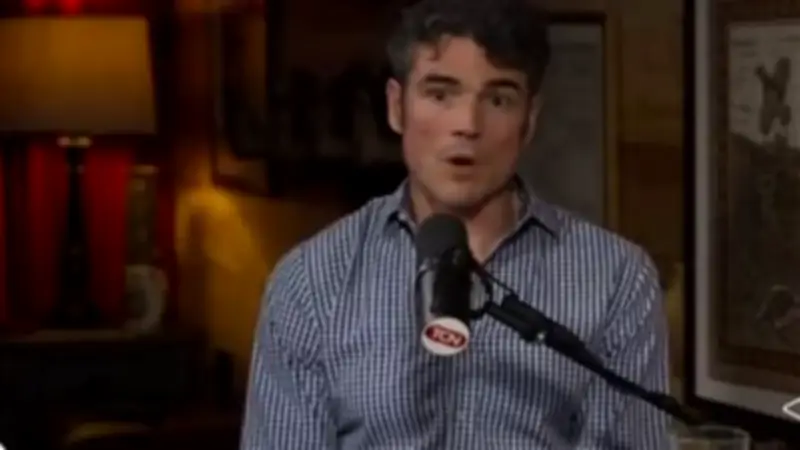 جو كينت يكشف عن تضليل استخباراتي أمريكي وإسرائيلي بشأن حرب إيران بعد استقالته