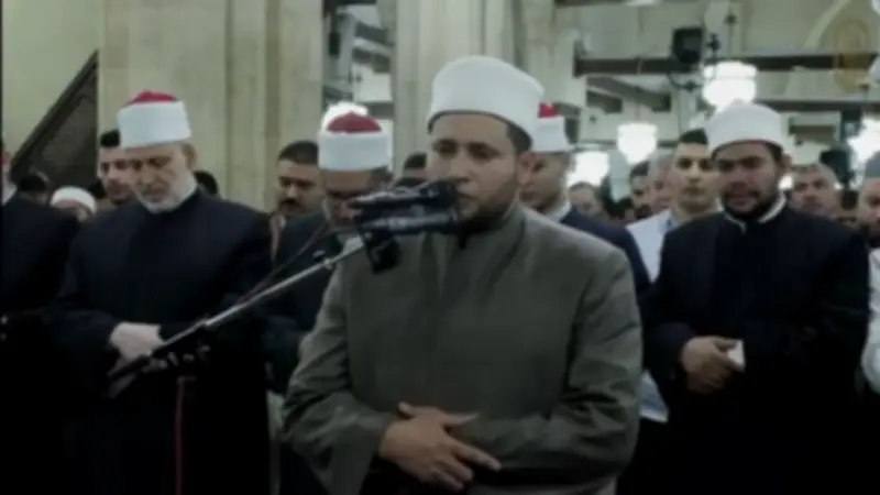 الشيخ إبراهيم البهنجاوي إمام القبلة بالأزهر يتعرض لنزيف حاد بالمخ وينقل للمستشفى