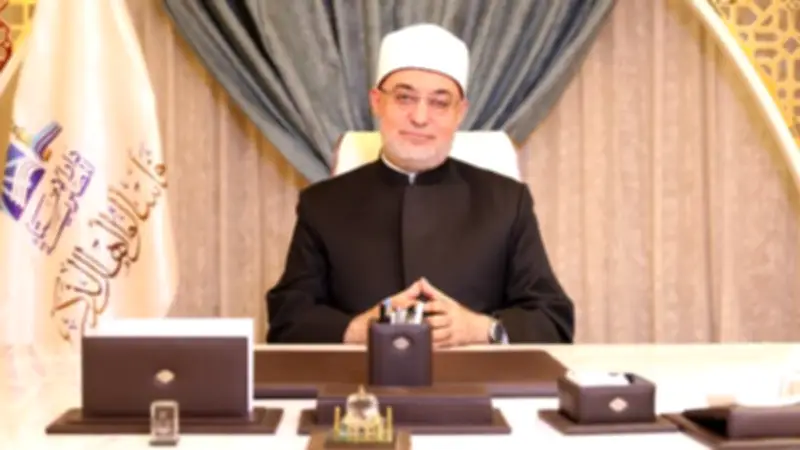 مفتي الجمهورية يهنئ الرئيس السيسي والشعب المصري بحلول عيد الفطر المبارك