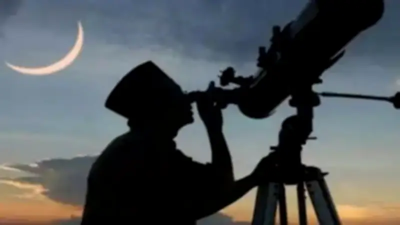 المفتي يهنئ الرئيس السيسي والشعب المصري بعيد الفطر المبارك بعد ثبوت الرؤية