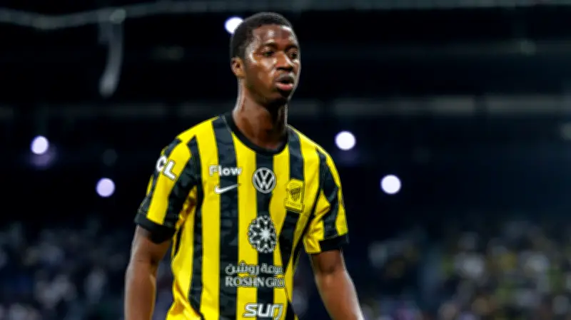 إصابة دومبيا تفتح باب التعاقدات لاتحاد جدة في دوري روشن السعودي