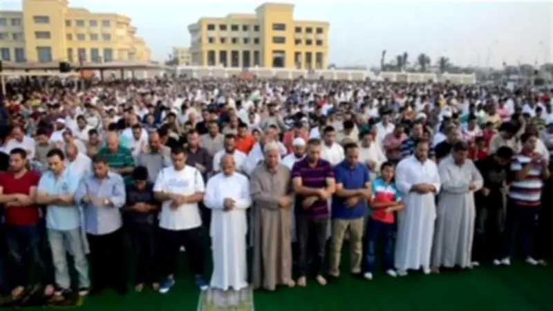 دار الإفتاء تحسم الجدل: الصلاة على النبي في تكبيرات العيد مشروعة ومستحبة