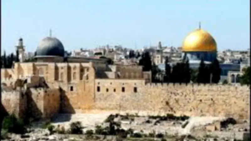 إغلاق المسجد الأقصى في عيد الفطر لأول مرة منذ عقود وسط توتر أمني في القدس