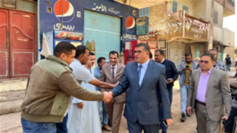 محافظ قنا يتفقد مستشفى الوقف المركزي ويوجه برفع كفاءة الخدمات الصحية