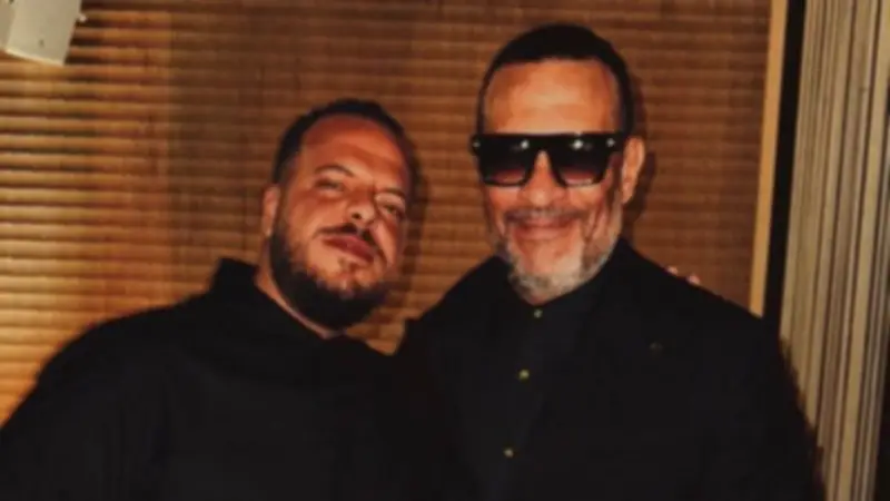 أحمد ماجد المصري يعلن عن أول تجربة إخراجية بعنوان "من غير ورق" ببطولة والده