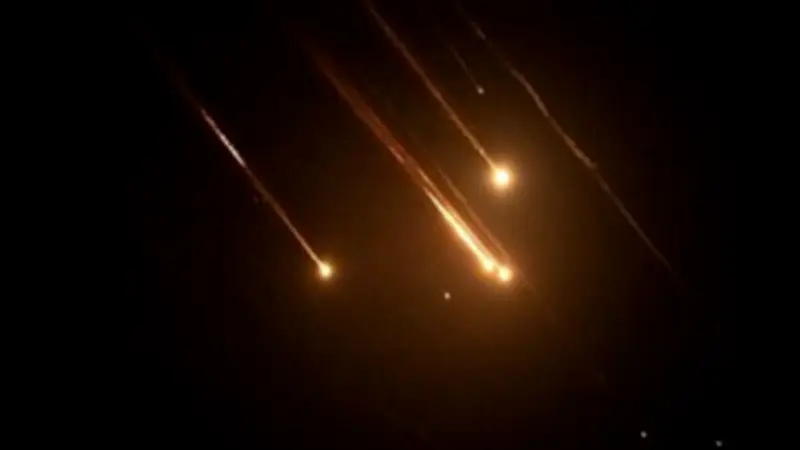 الجيش الكويتي يعلن تصديه لهجمات صاروخية ومسيرات معادية في تطور أمني هام