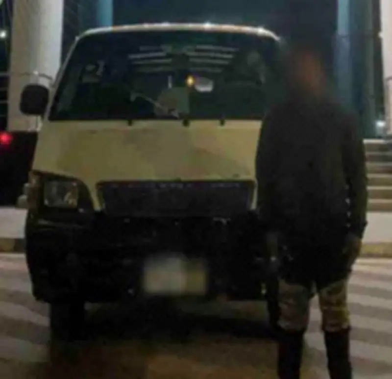 سقوط سائق ميكروباص في حادث تصادم بالجيزة يتسبب في إصابات خطيرة