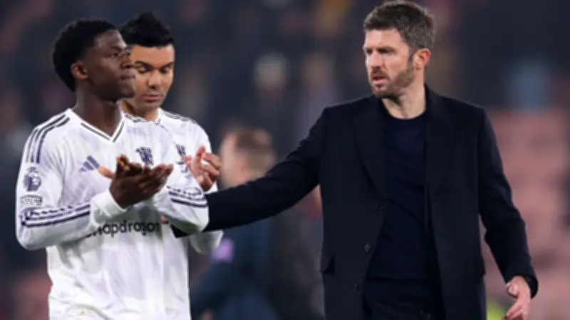 كاريك وفيرنانديز يهاجمان التحكيم بعد تعادل يونايتد المثير مع بورنموث