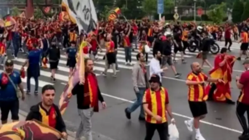 جماهير الترجي تتوافد على استاد القاهرة لمشاهدة مواجهة الأهلي في دوري الأبطال