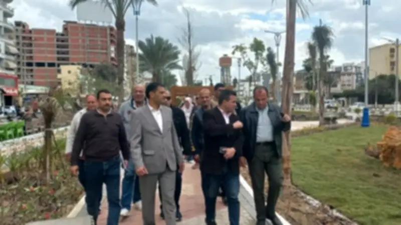 نائب محافظ الدقهلية والسكرتير العام يتفقدان الحدائق والمتنزهات بالمنصورة في ثاني أيام العيد
