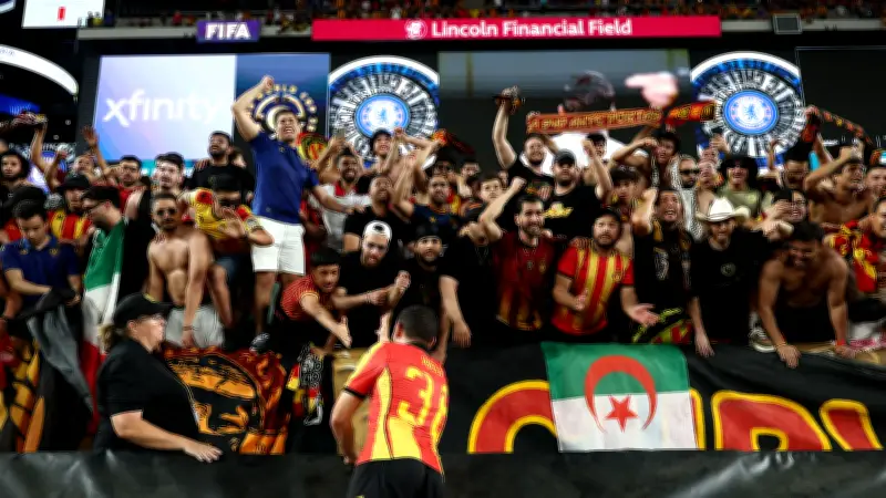 جماهير الترجي ترفع لافتة نارية أمام الكاف بالقاهرة: "أفريقيا تكسب في الملعب وليس على الورق"