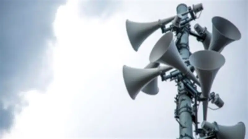 دوي صافرات الإنذار يهز عمان وانفجارات تتردد في وسط إسرائيل