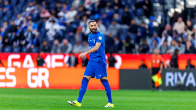 برشلونة يهدد صفقة الاتحاد.. منافسة ساخنة على بديل بنزيما في الميركاتو الصيفي