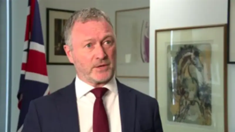 وزير بريطاني: تصريحات ترامب بشأن إيران تعبر عن موقفه الشخصي ولن ننجر للحرب