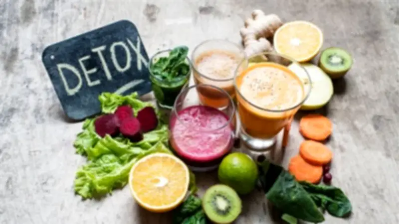 خطة ذكية لتنظيف الجسم من آثار الفسيخ والحلويات بعد العيد دون حرمان