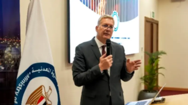 وزارة البترول تعلن ضوابط العمل عن بعد للموظفين بعد عيد الفطر