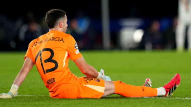 حارس برشلونة يطمئن الجماهير حول إصابته بعد فوز مهم على رايو فاليكانو