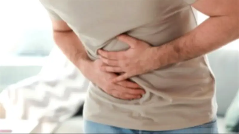 نصائح طبية لتهيئة المعدة بعد صيام رمضان وتجنب اضطرابات الهضم في العيد