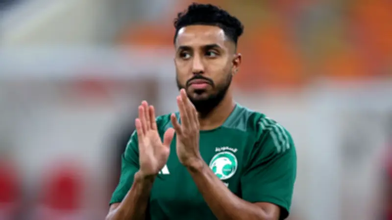 بعد صلاح.. الدوسري يغيب عن ودية السعودية ومصر بسبب الإصابة