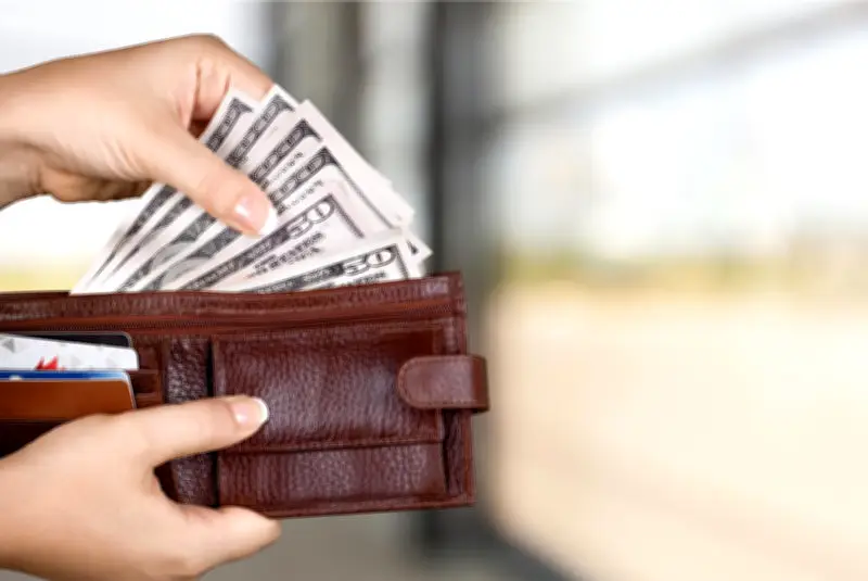 هل الزوج ملزم بإخراج كفارة الصيام عن زوجته؟.. دار الإفتاء توضح الحكم الشرعي بالتفصيل