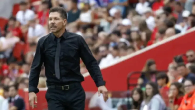 سيميوني ينتقد تنفيذ التعليمات بعد خسارة أتلتيكو أمام ريال مدريد في الدوري الإسباني