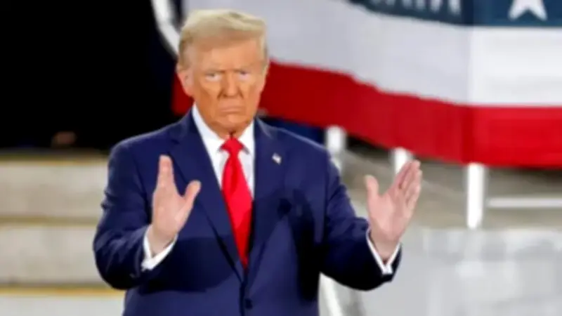 ترامب يهدد إيران بتدمير شامل ويتحدث عن استهداف منشآت الطاقة